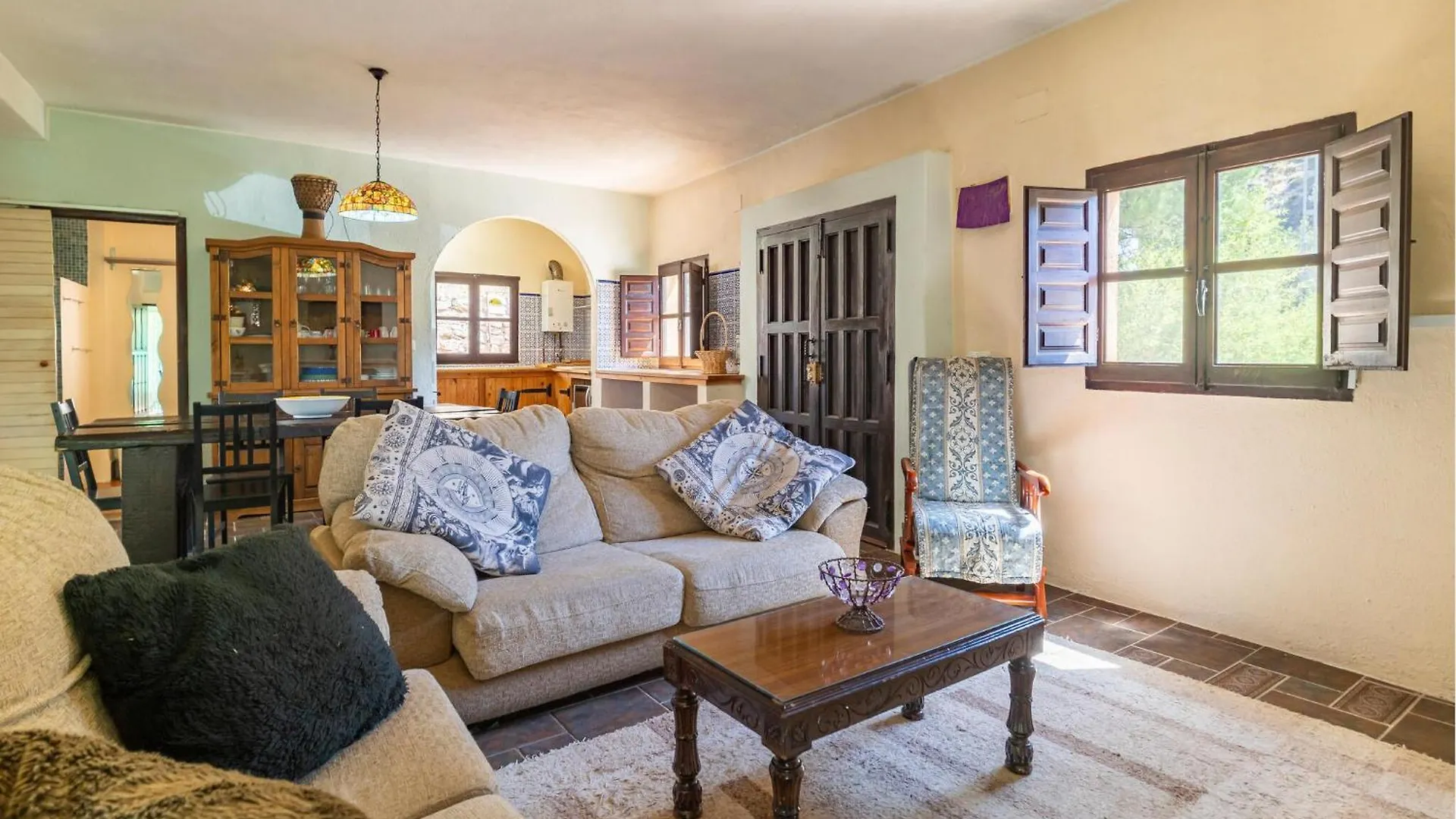 Cozy Home In Lanjaron With Indoor Swimming Pool