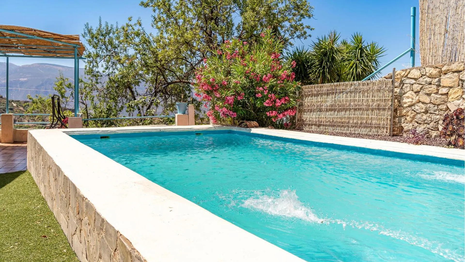 Cozy Home In Lanjaron With Indoor Swimming Pool